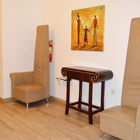 Leon Hotel Kinşasa Dış mekan fotoğraf