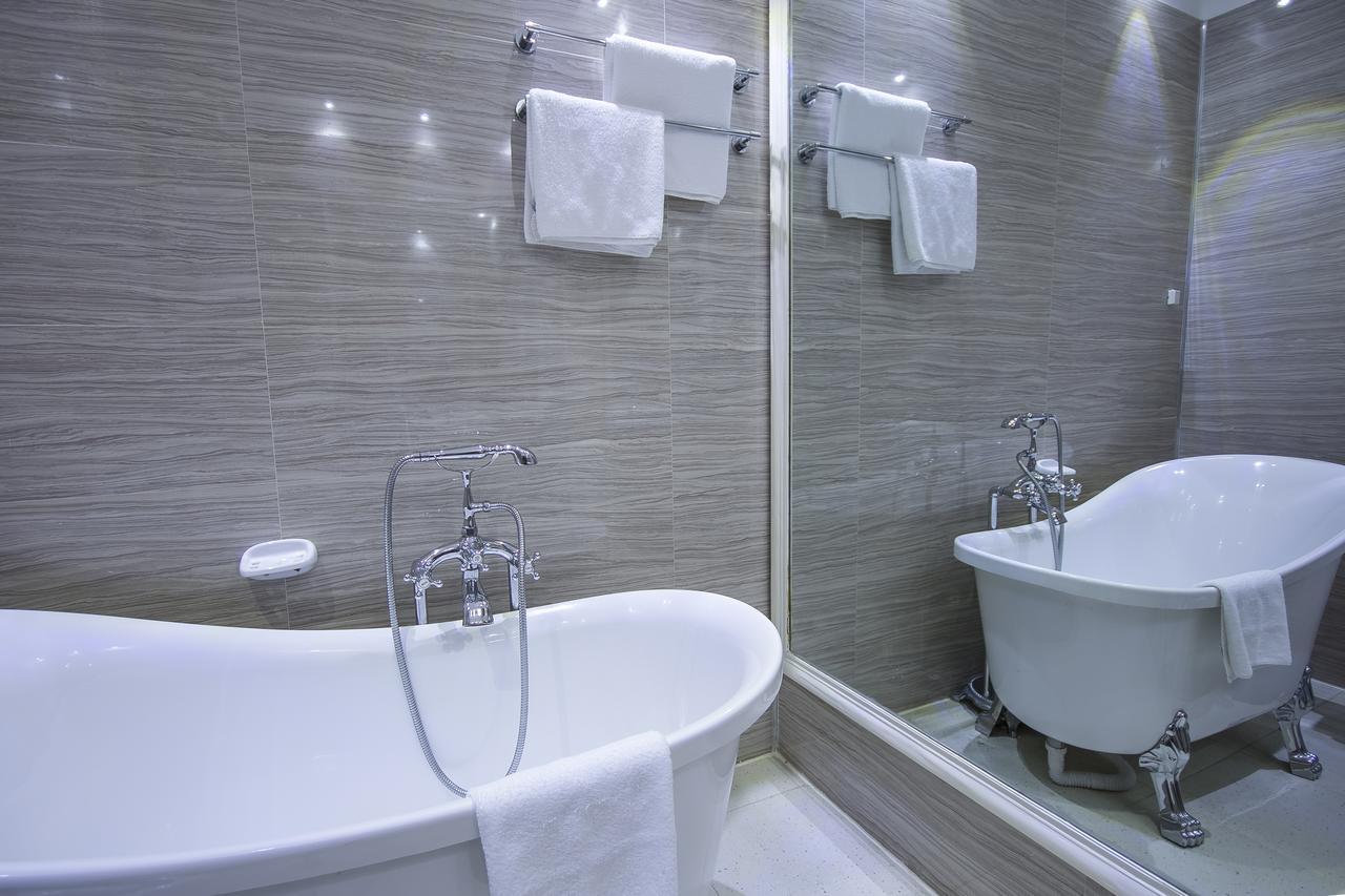 Leon Hotel Kinşasa Dış mekan fotoğraf
