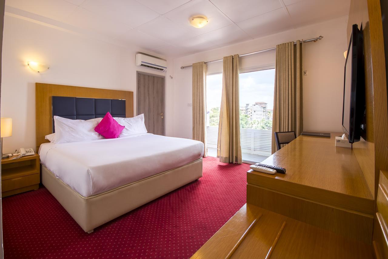 Leon Hotel Kinşasa Dış mekan fotoğraf